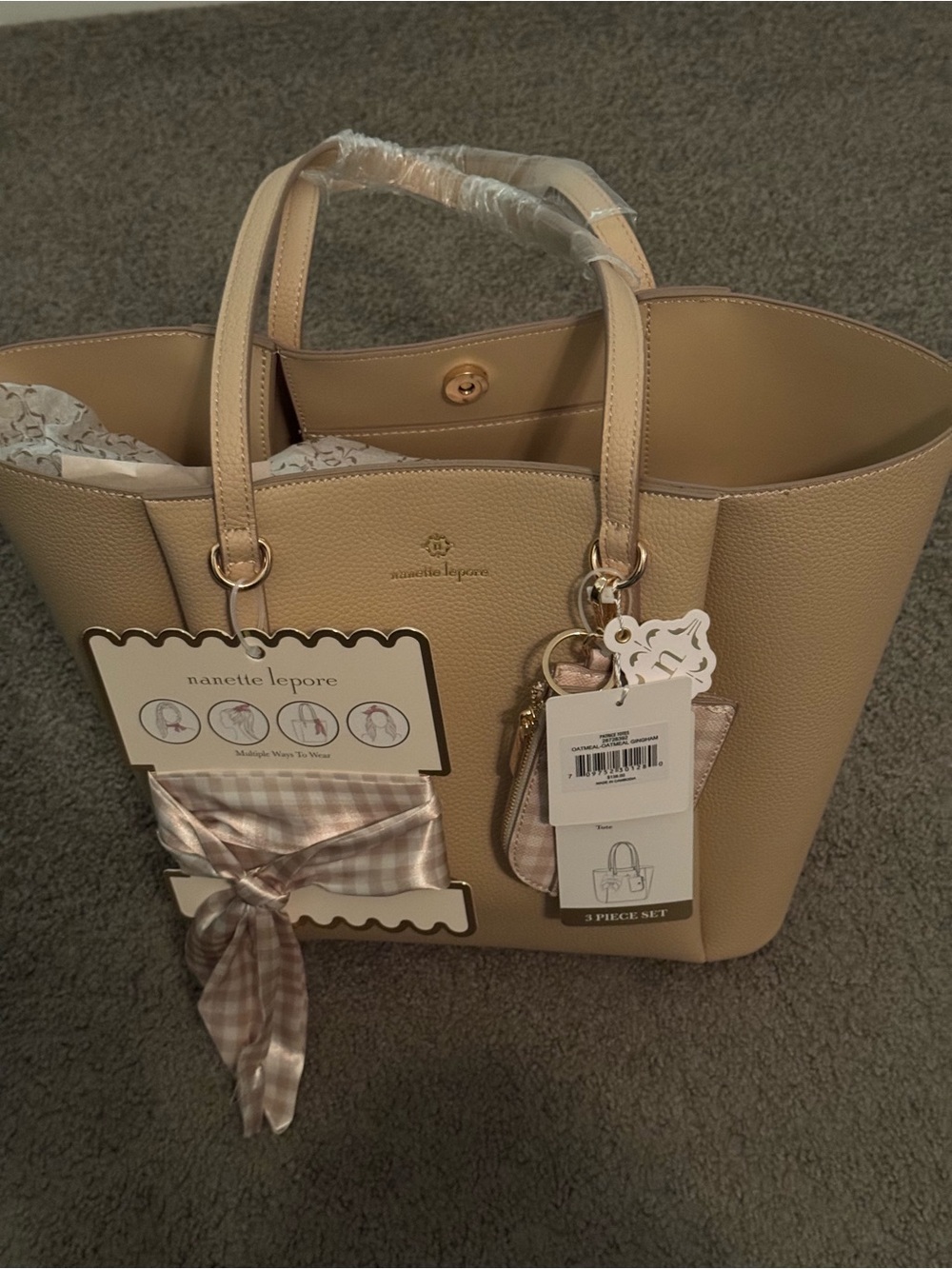 Nanette Lepore Patrice Large Tote w/ Scarf & Card Case Keychain